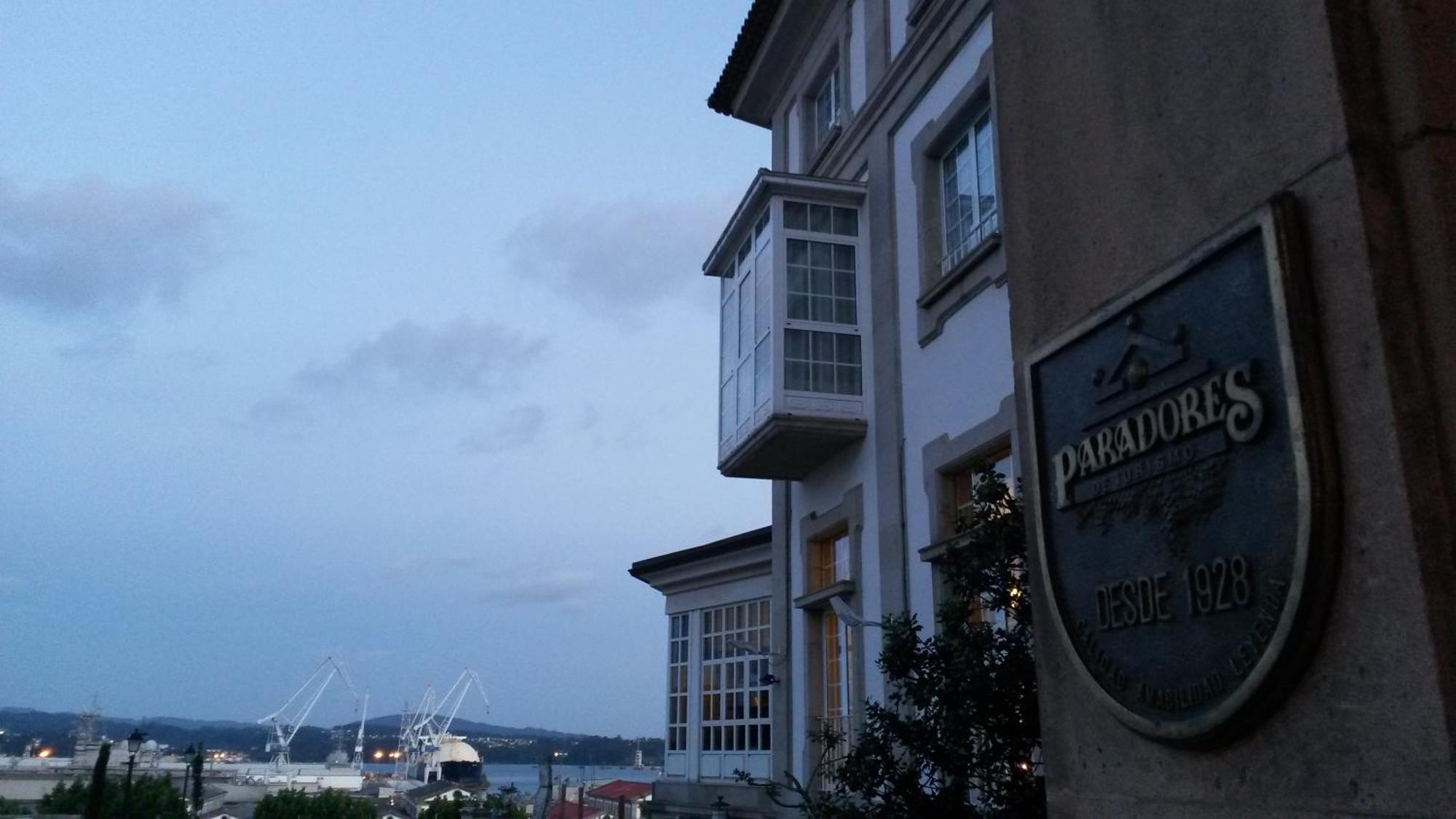 Parador De Ferrol Esterno foto