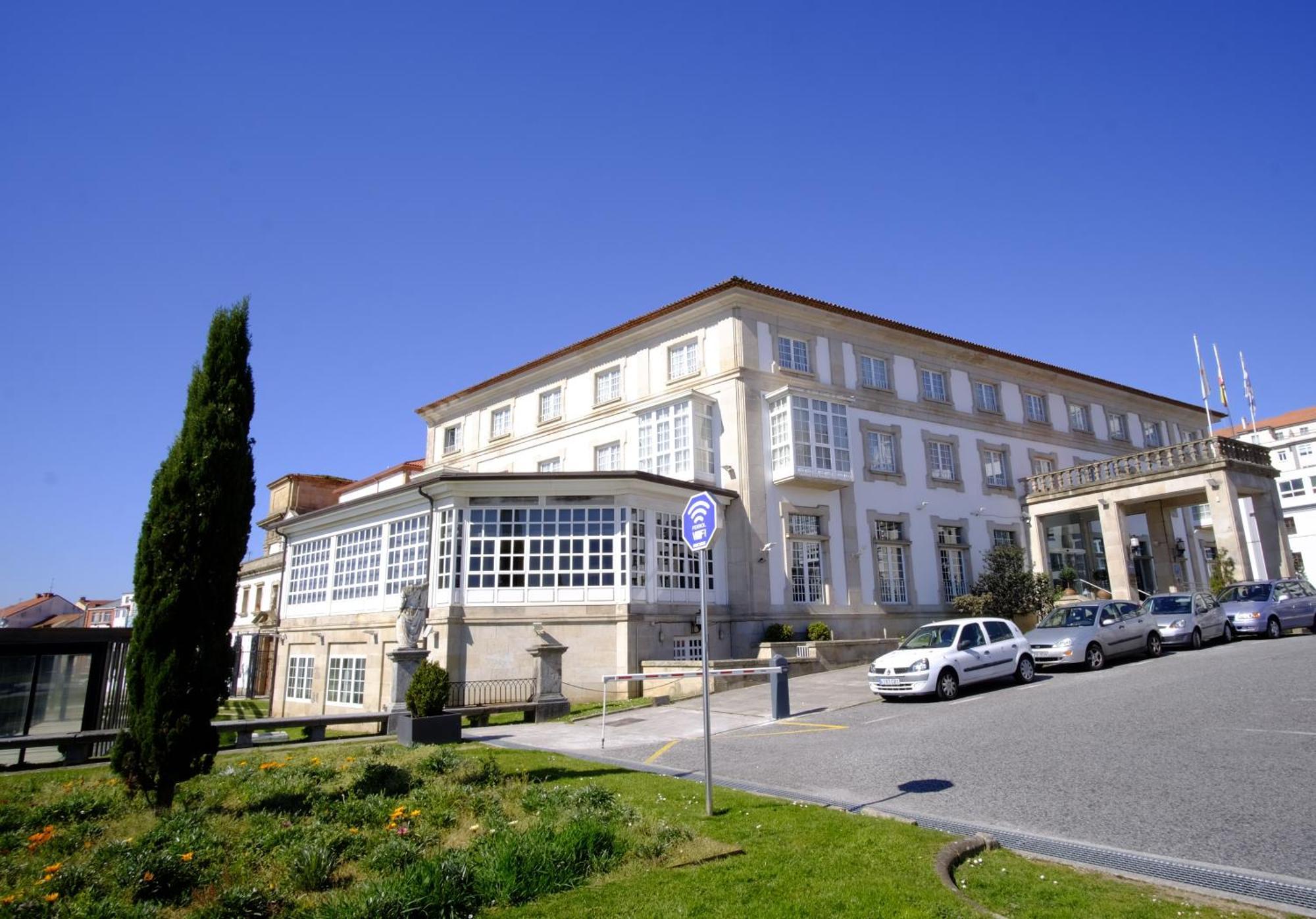 Parador De Ferrol Esterno foto